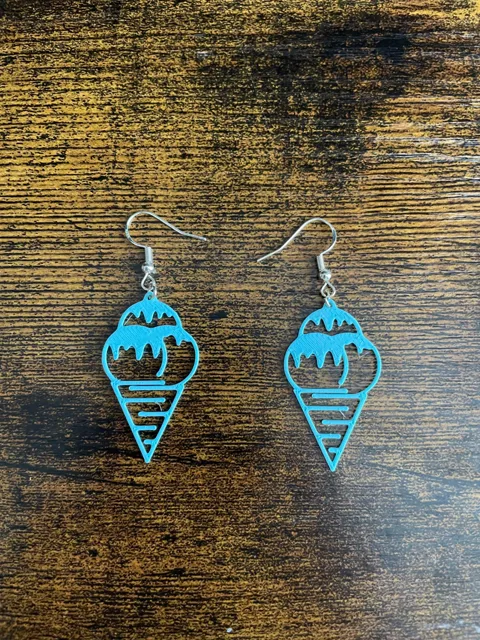 Melting line art Ice Cream Earrings view 3