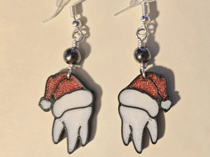 Tooth with Santa Hat