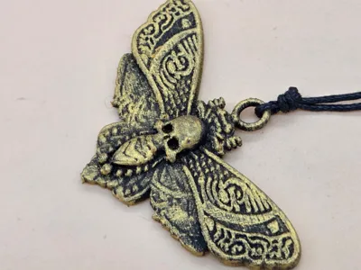 Death's-Head Moth Pendant – Gothic / Witchy Decor