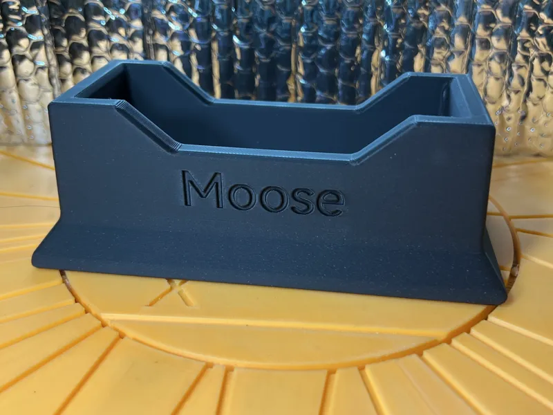 TN Moose Holder