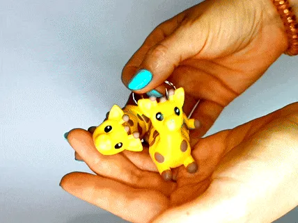 Cute Flexi Pets Giraffe (Keychain Friendly) view 2