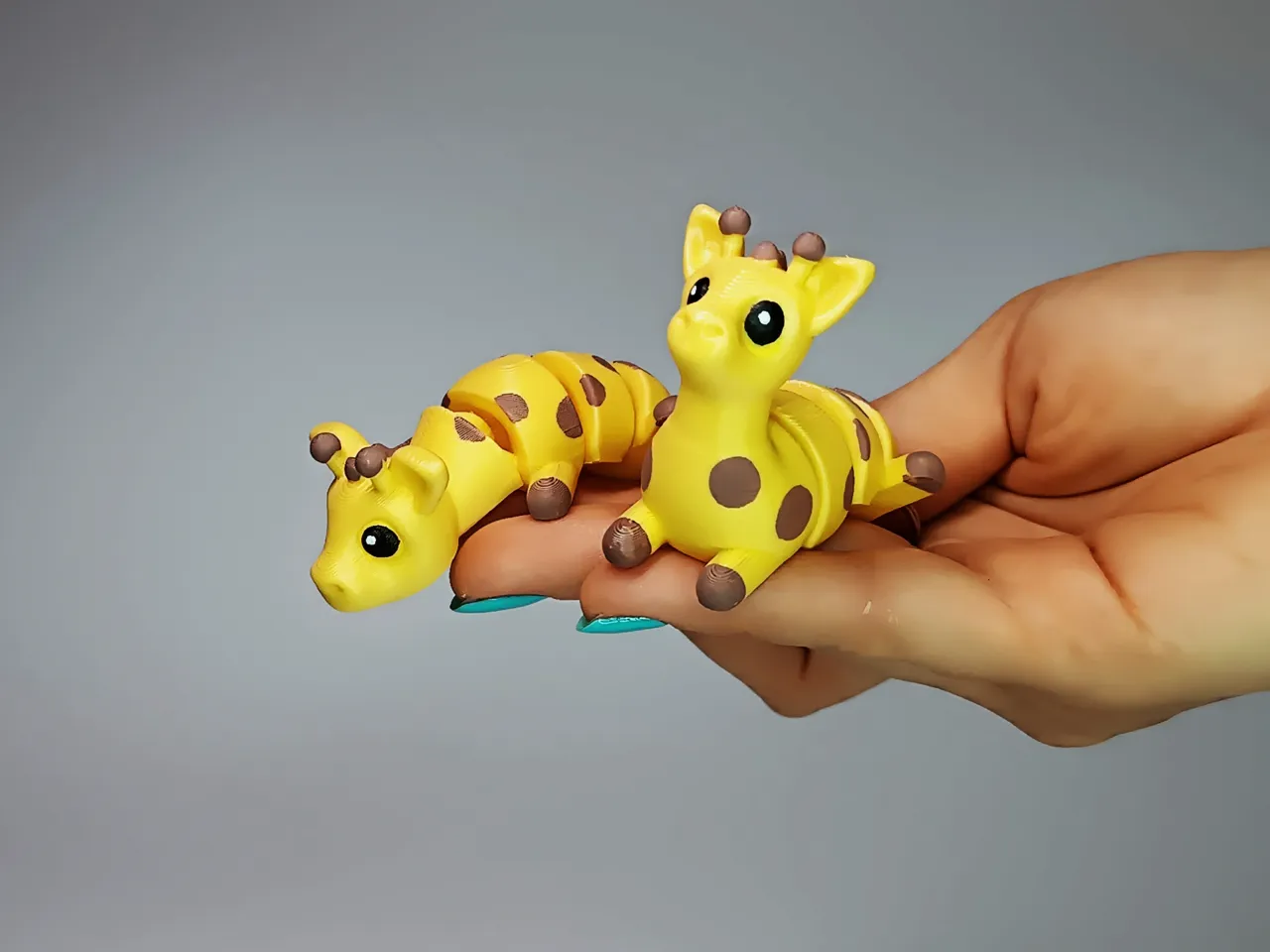 Cute Flexi Pets Giraffe (Keychain Friendly) view 4
