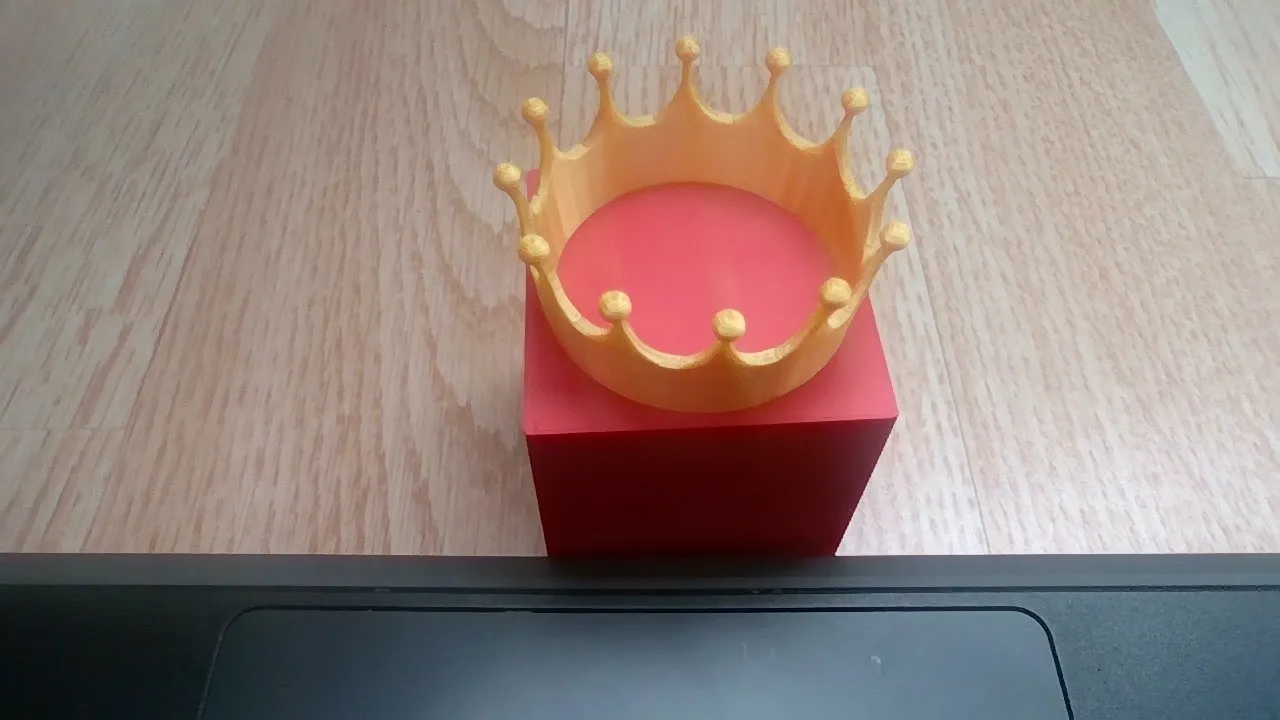 Thee OG Crown Cube view 4