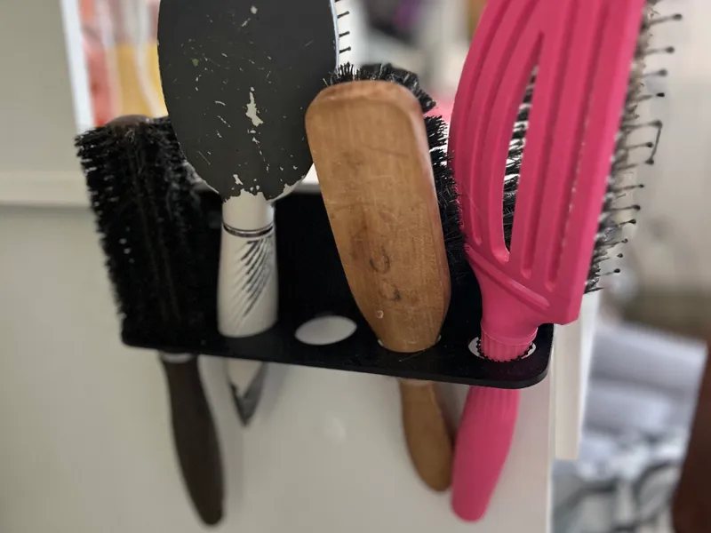 Support peigne et brosse