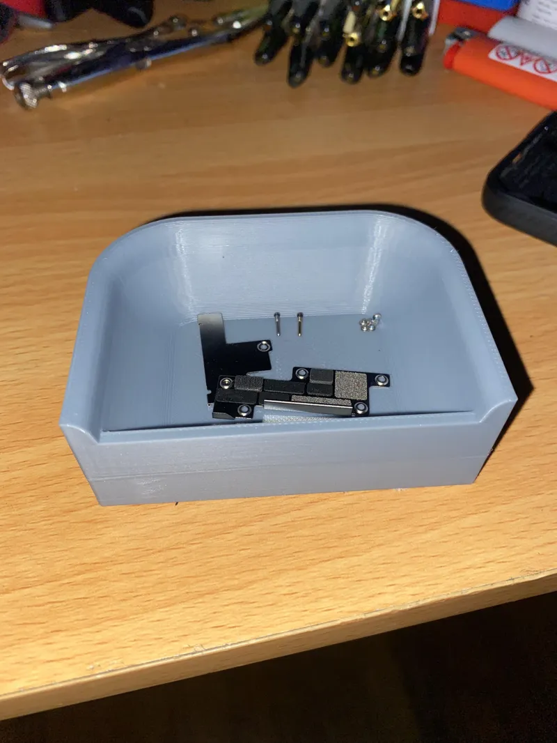 Small Magnetic part holder