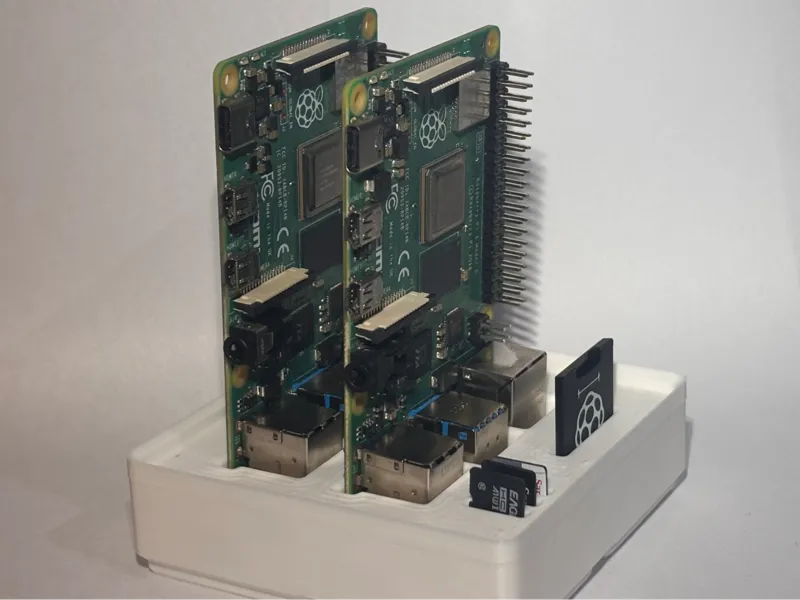 Gridfinity Raspberry 4 model B holder (2x2)