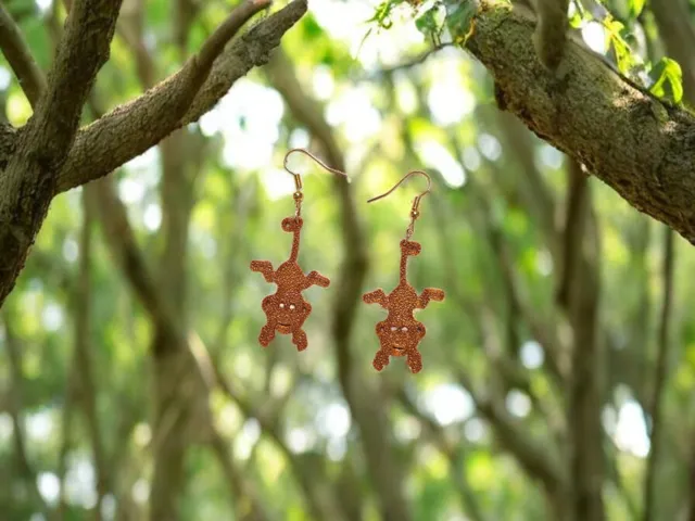 Playful monkeys earrings