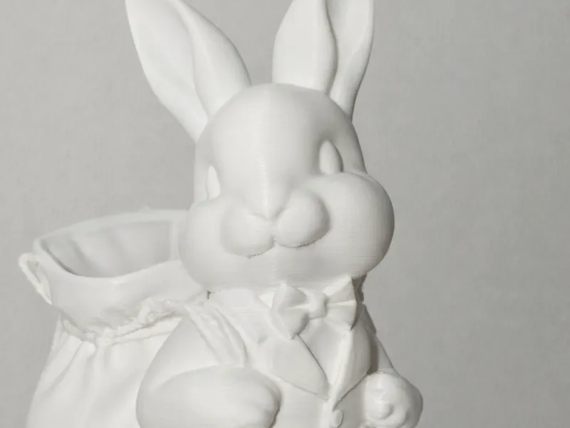 Hase mit Rucksack