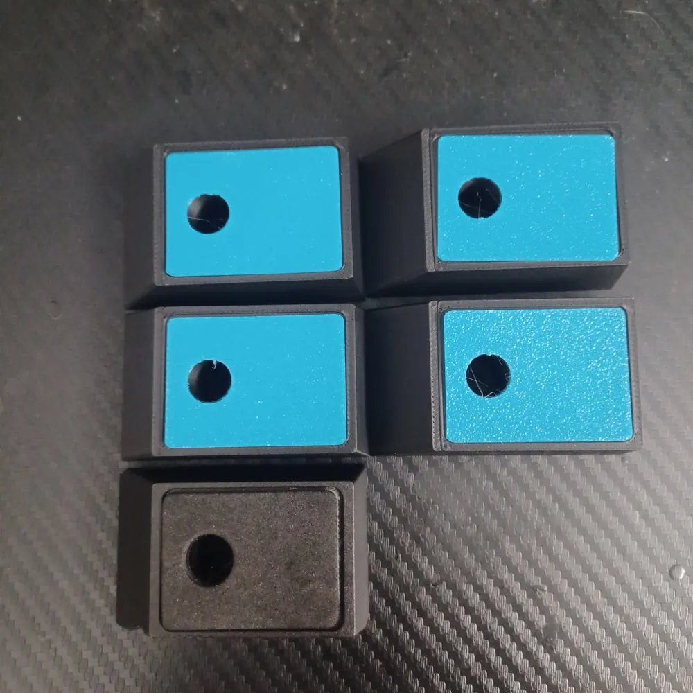 Feet for PC case with Optional TPU Insert - Free 3D Print Model ...