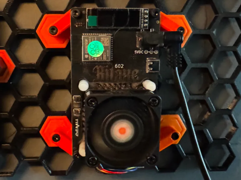 bitaxe gamma holder for hexagon wall