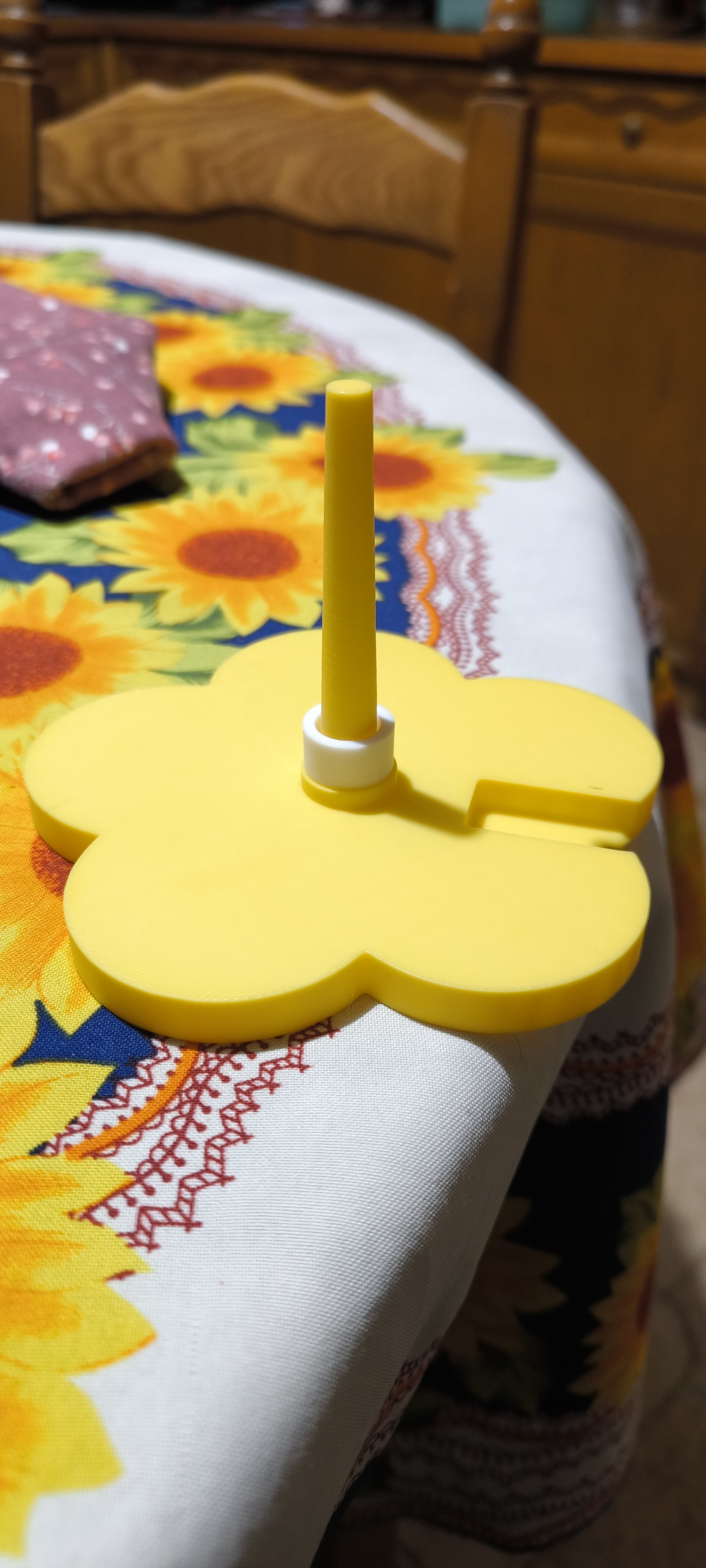 Miniatura 5 do modelo 3D Yarn spinner flower