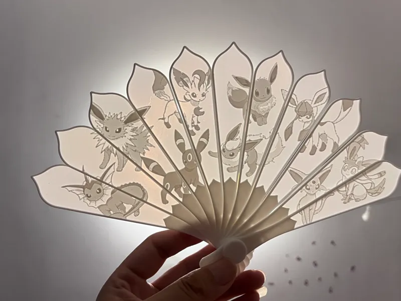 宝可梦伊布家族扇子 全家福 浮雕 折扇 可爱