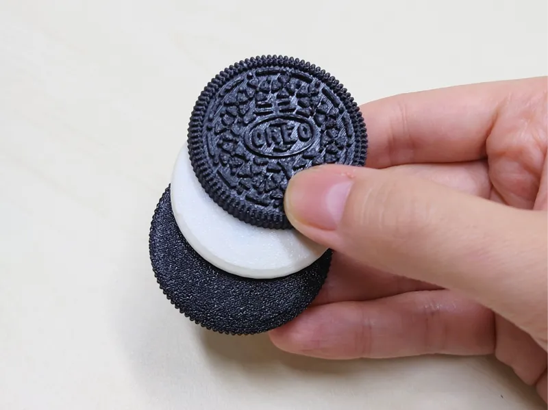 Oreo Cookie Slider - magnetic fidget toy
