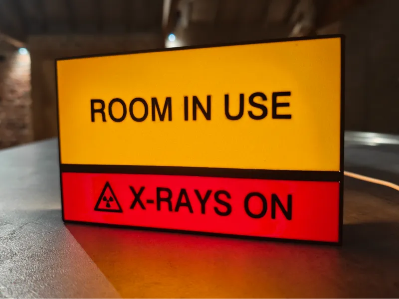 ROOM IN USE X-RAYS ON Lightbox Sign