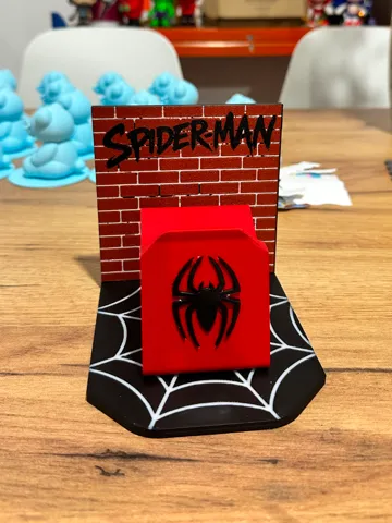 Caja o estuche: Spider-Man PS5 / Xbox Controller Stand — vista de referencia 2