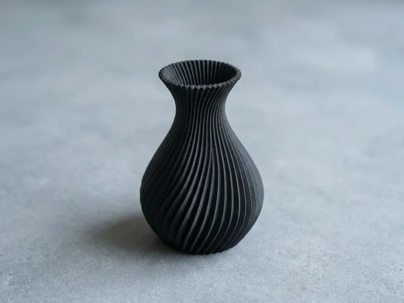 luned Vase 