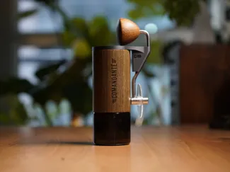Comandante C40 Crank Holder