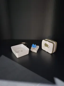 Objeto manipulable: Matcha cake clicker — vista de referencia 2