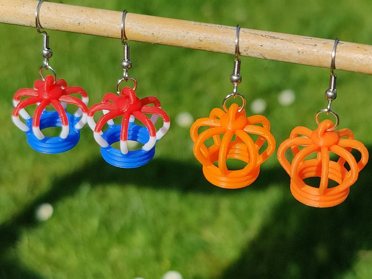 Crown Earring view 2