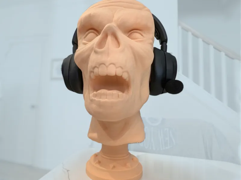 Headphone Stand Zombie Guy Bust with Gem Stand