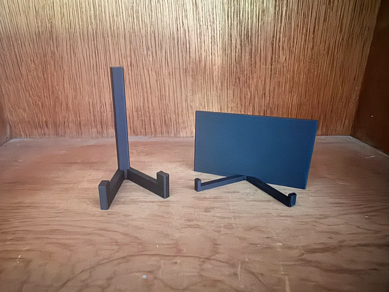 Simple Display Stand Parametric Fully Customizable view 4