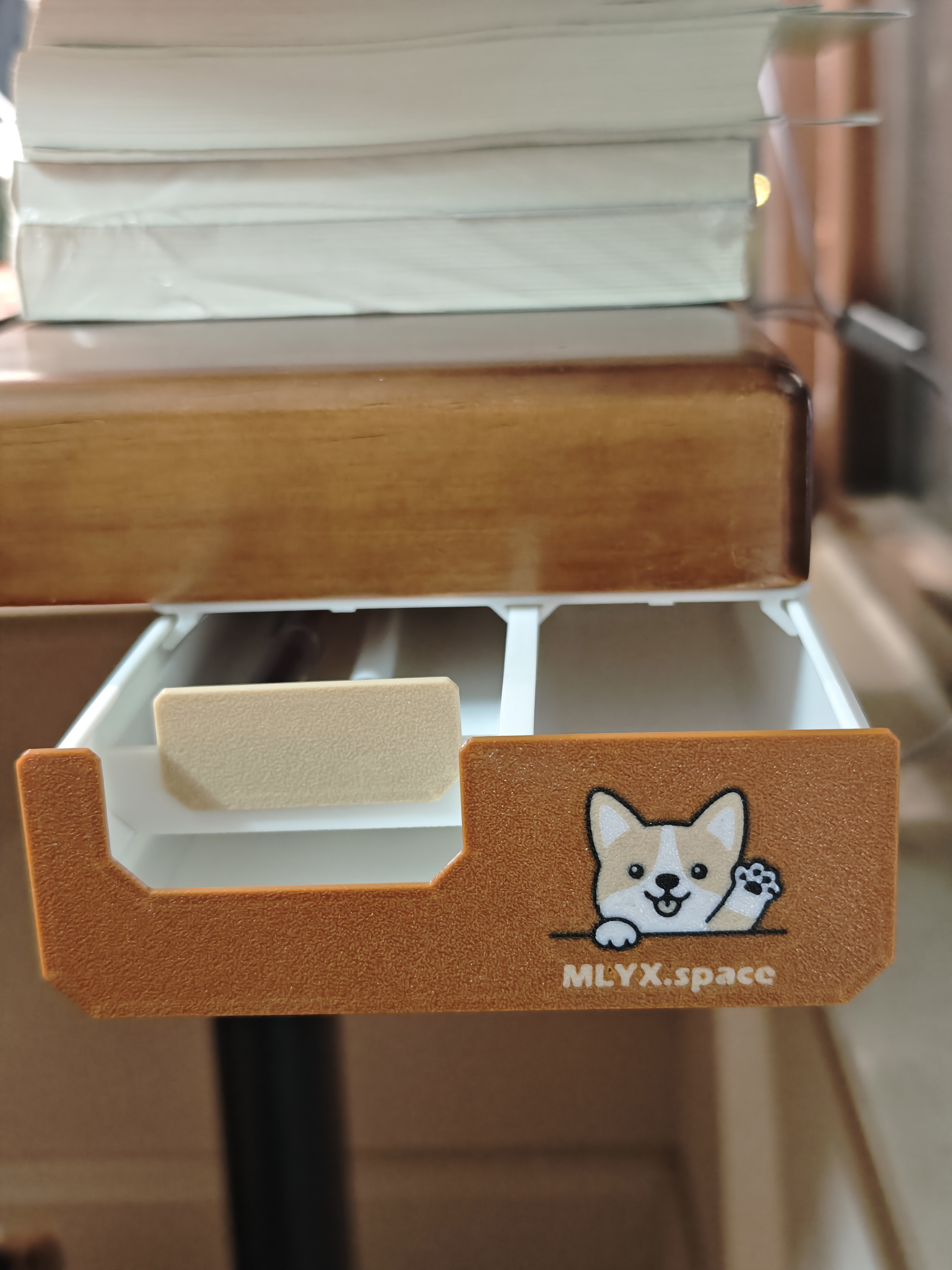 Miniatura 2 do modelo 3D 分层桌下抽屉 参数化编辑