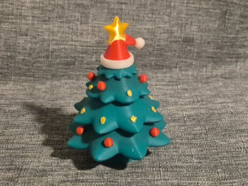 Tannenbaum mit Kugel & Spitze Christmas Tree