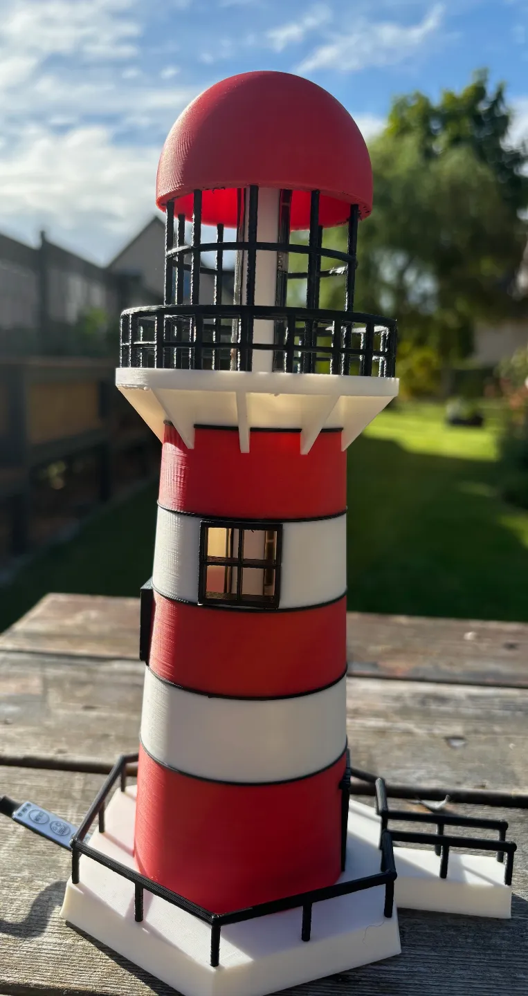 Leuchtturm mit Beleuchtung 
