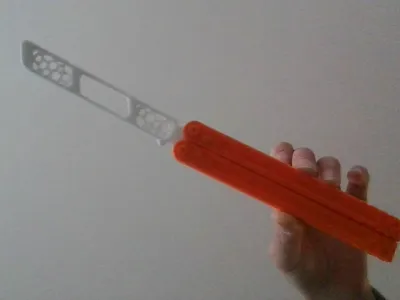 Nabalis Cheese Balisong Accurate size