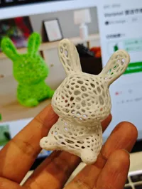 Lapin de Pâques style Voronoï — photo 5
