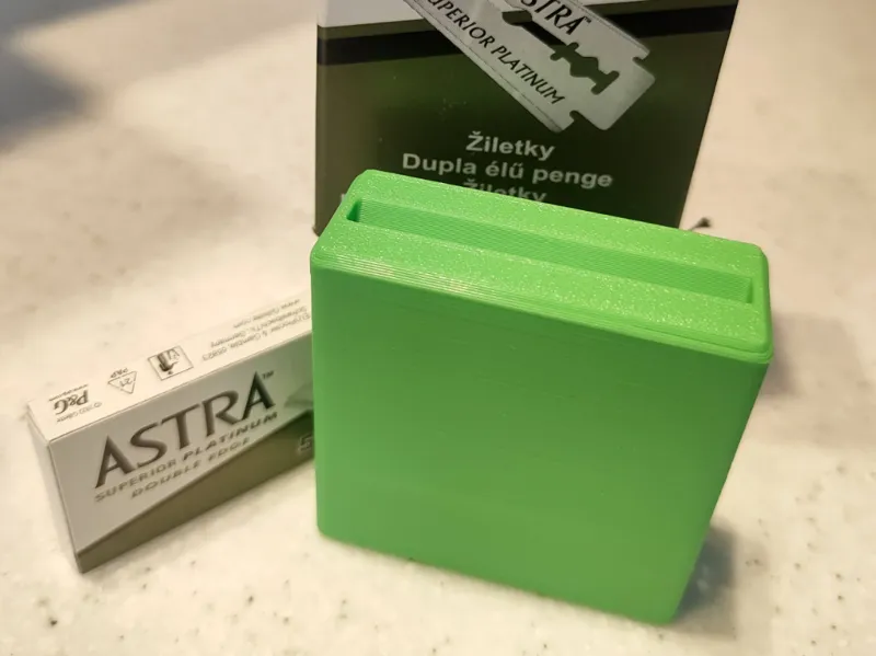Razor blade disposal box