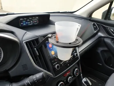 Gyroscopic Self-Levelling Car Vent Cup Holder