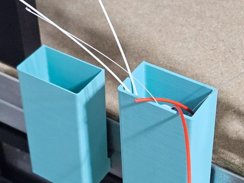 Magnetic Filament Trash Bin for Metal Shelves
