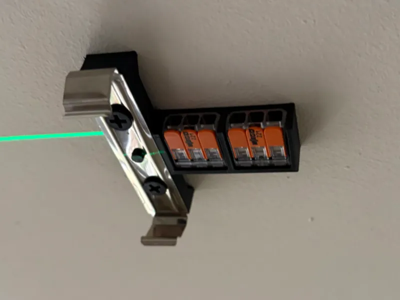 Wago connector mount for LED batten lights bars