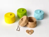 Large holes for the ball chain - All ornaments