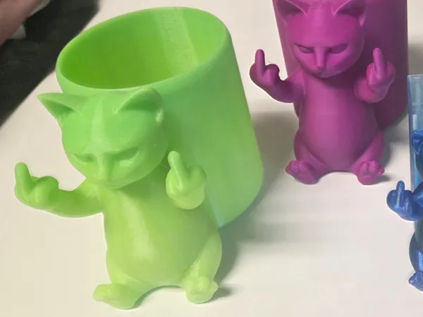 Pot à crayons chat effronté