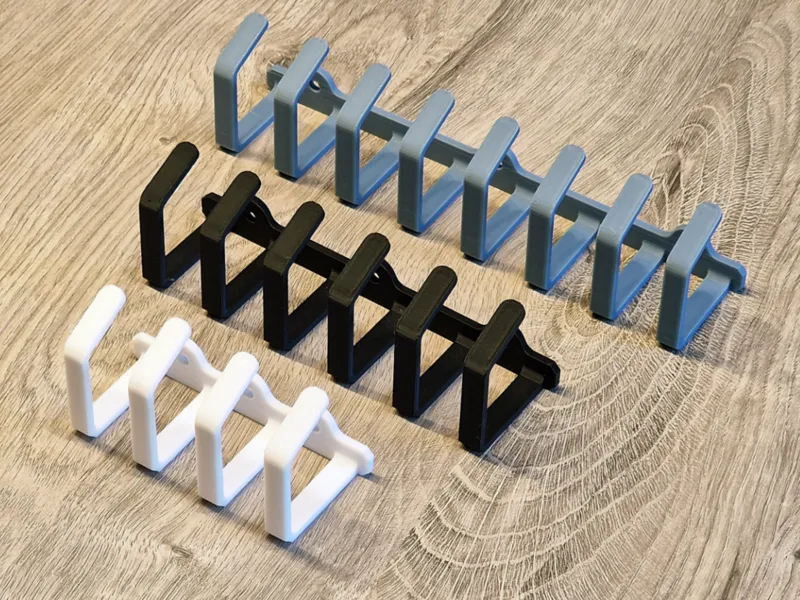 Kabelhalter unter Tisch – sauber & modular