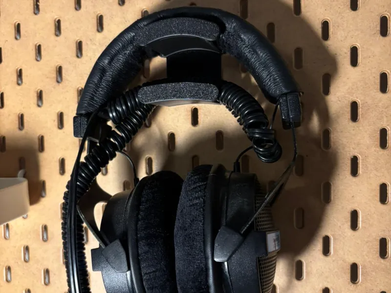 Headphone Holder / Hook for IKEA SKADIS Pegboard