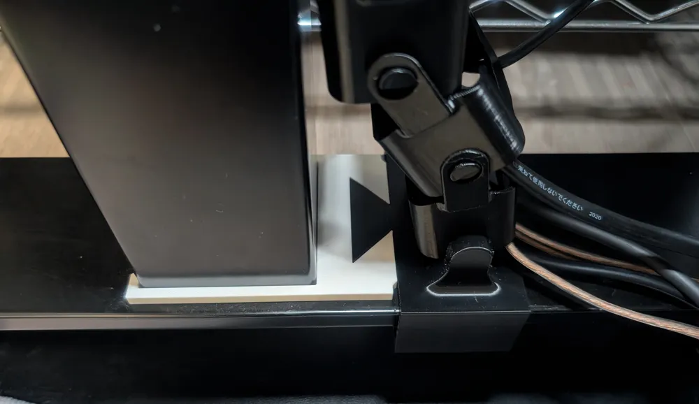 Flexispot E7 拖链安装座 - 免费 3D 打印模型 - MakerWorld