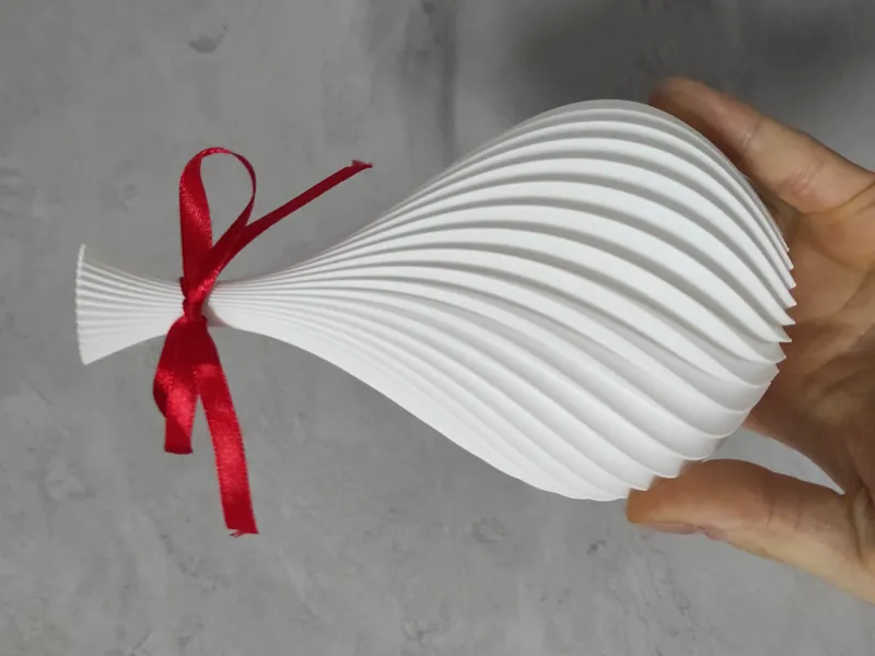 Small bulb vase
