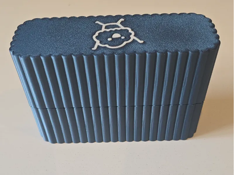 Rigid Card Deck Case–Compact Playing Cards Holder
