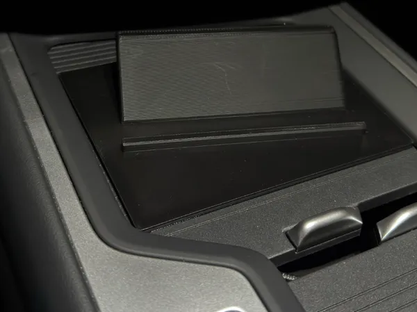 Support téléphone pour console centrale VW Passat B9