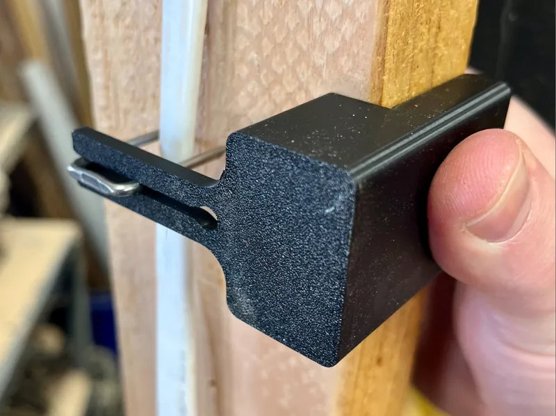 1/2" & 9/16" Romex Staple Holder - Finger Saver