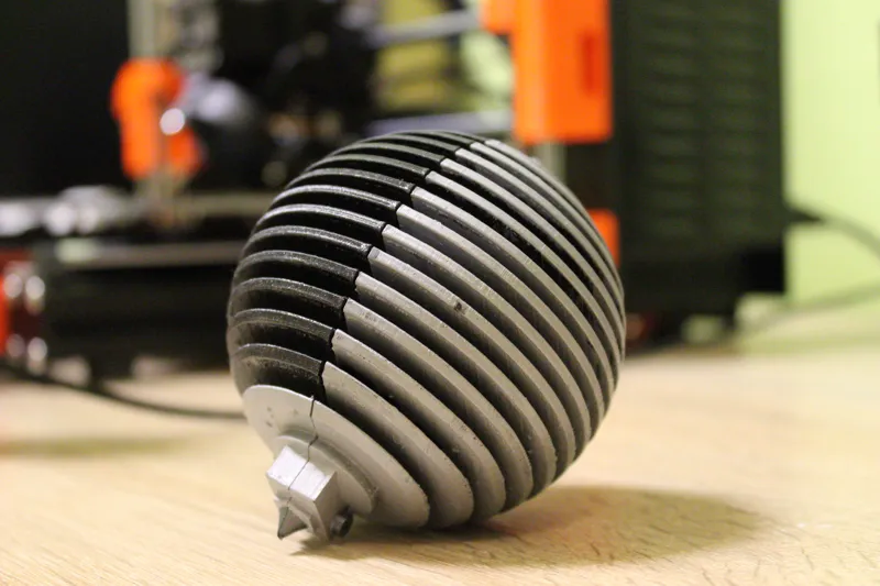 Christmas ornament - round extruder