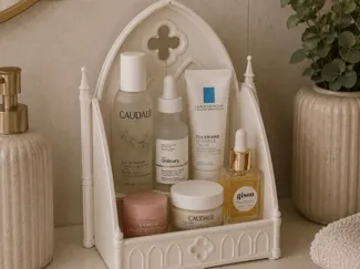 Gothic Skincare Organizer – Elegance & Beauty