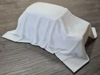 Sculpture voiture voilée en tissu — photo 1
