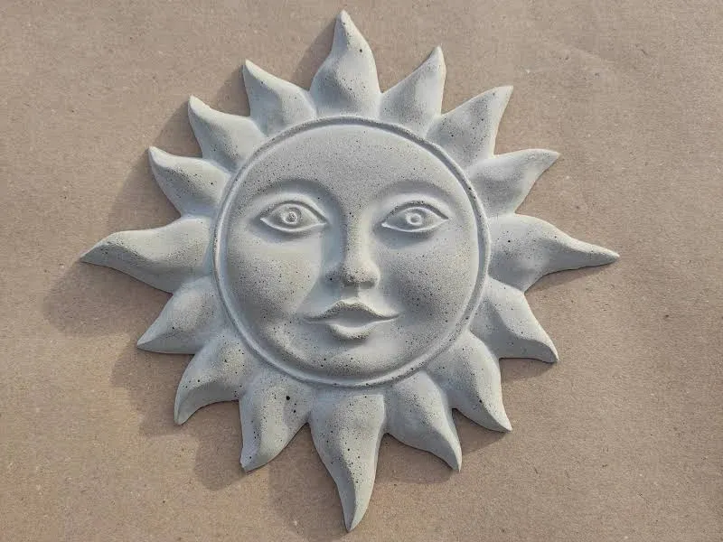 Sun 