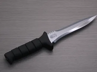 Resident Evil 4 Remake primal knife