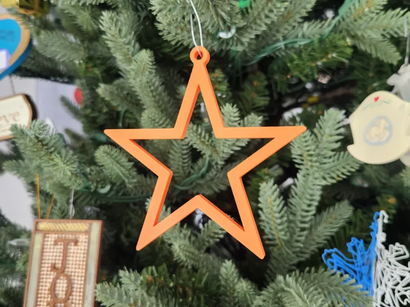 Christmas Ornament 2D Star Outline