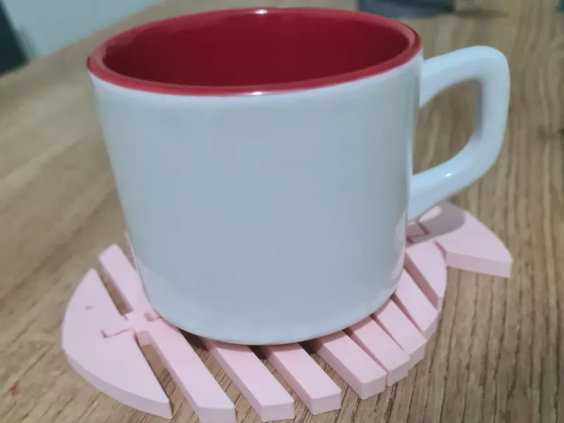 Fish-Shaped Articulated Coaster